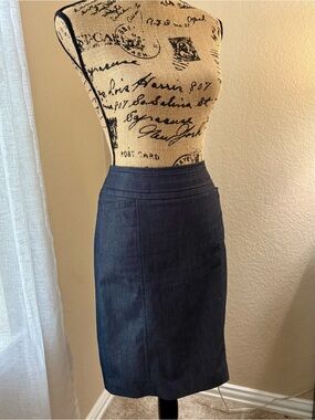 HALOGEN : Charcoal Gray Pencil Skirt Sz 4 Stretch Career Office Side Zip Pockets